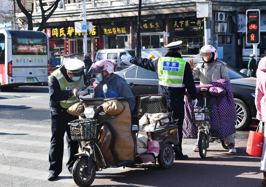 苹果版保定交警12123官网app下载-第2张图片-太平洋在线下载