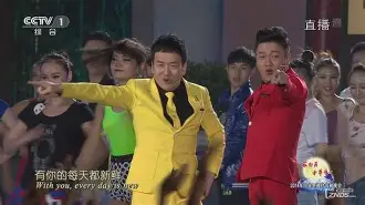 包含《小苹果》韩版教材版的词条